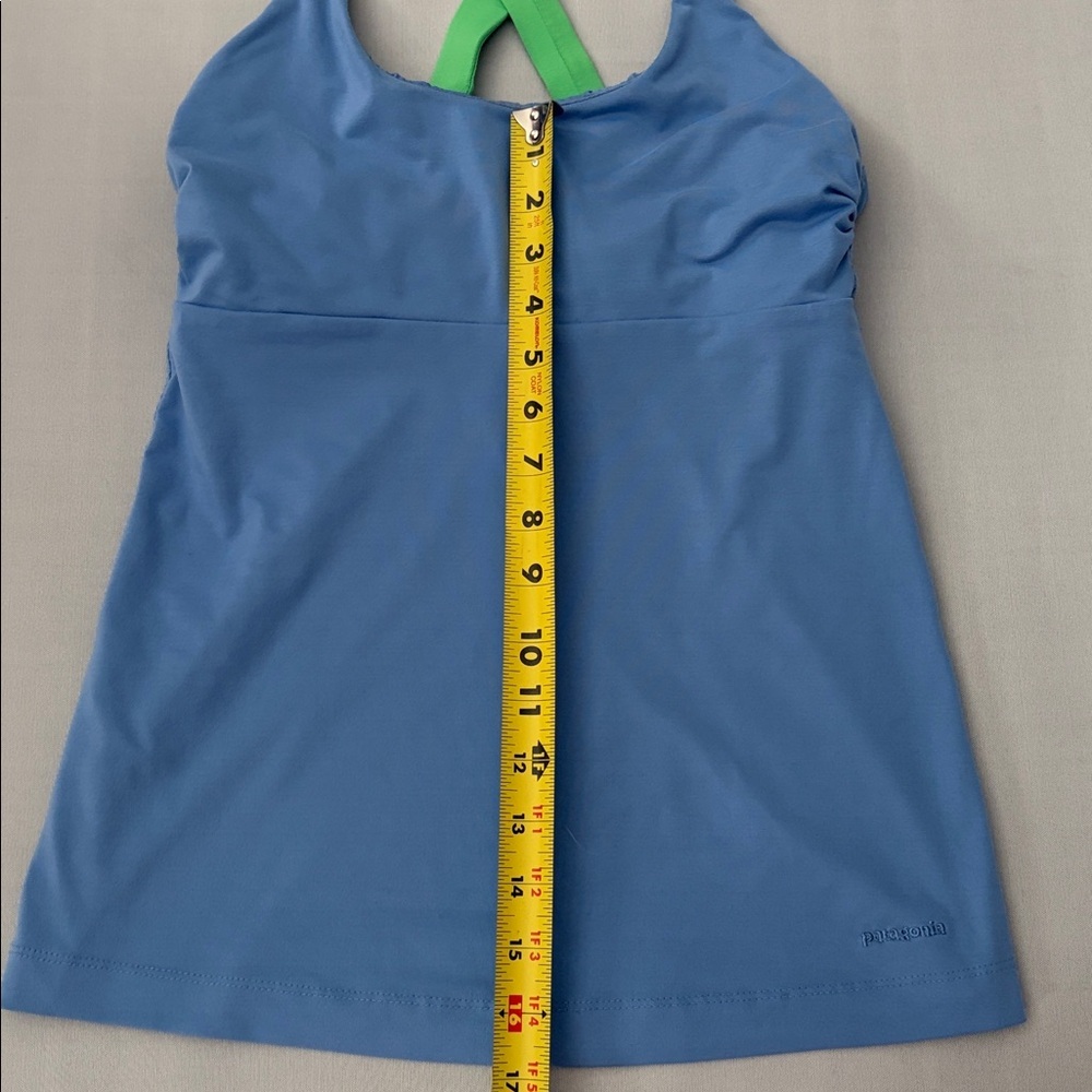 Patagonia Women's Light Blue Top Innerspace Fitness Workout Tank Top size Small - Picture 11 of 13
